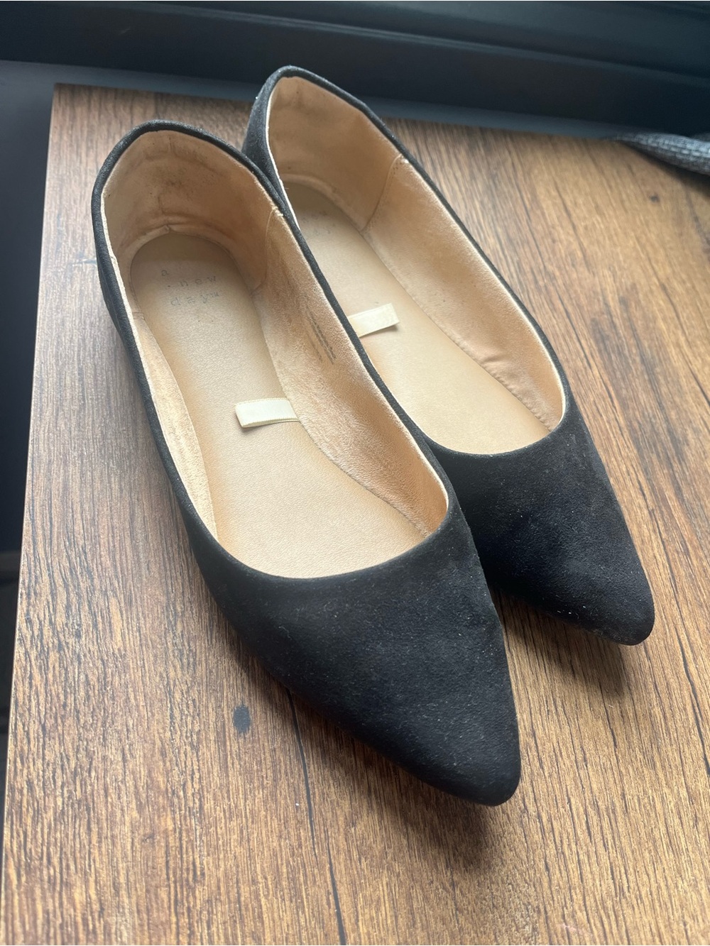 a new day from Target Women’s size 8 Black Pointed Toe Flats
